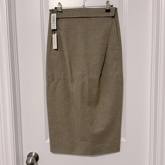 ARITZIA - Babaton - Viggi Skirt - Size 2 - Picture 1 of 4
